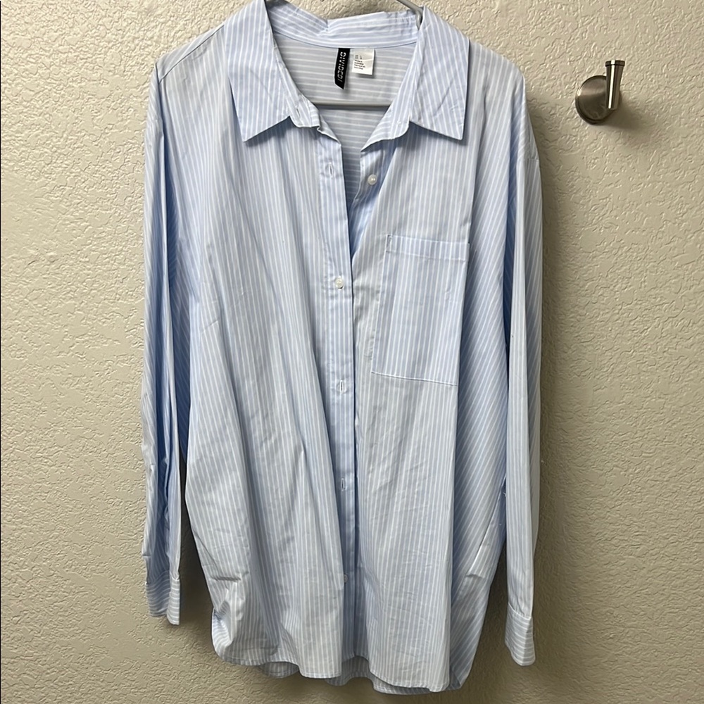 H&M Light Blue Striped Button-Up Shirt